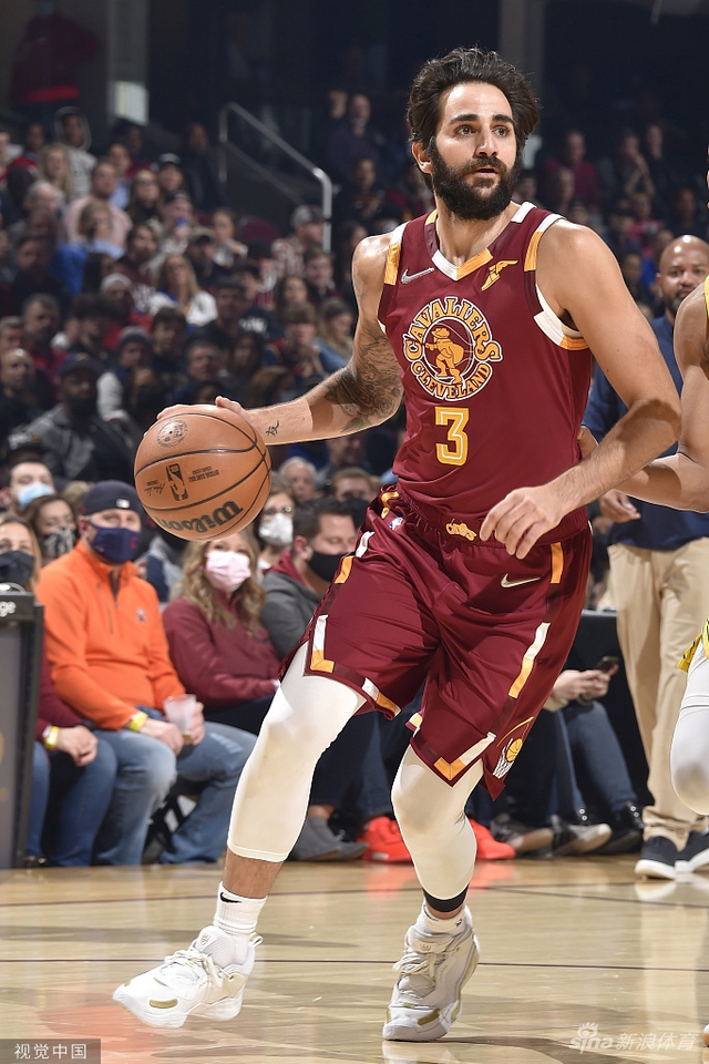 应詹姆斯离 应詹姆斯离